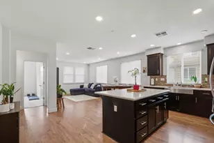 5659 Daylily St, Newark, CA 94560 - Photo 2