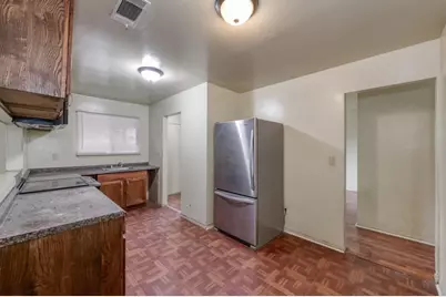 3068 W Fairmont Ave, Fresno, CA 93722 - Photo 12