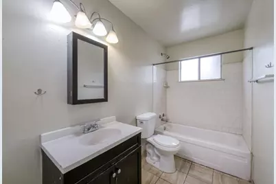 3068 W Fairmont Ave, Fresno, CA 93722 - Photo 16