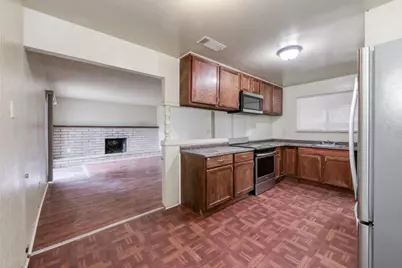 3068 W Fairmont Ave, Fresno, CA 93722 - Photo 8