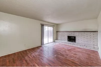 3068 W Fairmont Ave, Fresno, CA 93722 - Photo 14