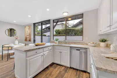 2426 Sharon Oaks Dr, Menlo Park, CA 94025 - Photo 14