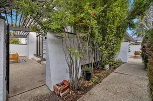 2426 Sharon Oaks Dr, Menlo Park, CA 94025 - Photo 40