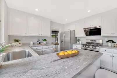 2426 Sharon Oaks Dr, Menlo Park, CA 94025 - Photo 16