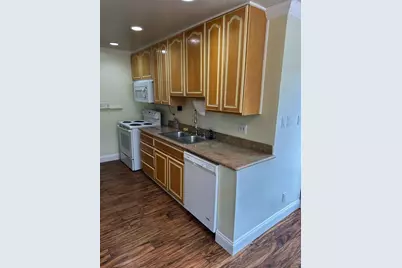 2797 Massachusetts Ave, Redwood City, CA 94061 - Photo 1