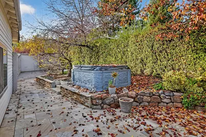 860 Monte Rosa Dr, Menlo Park, CA 94025 - Photo 28