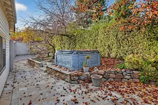 860 Monte Rosa Dr, Menlo Park, CA 94025 - Photo 28