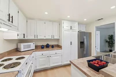 5513 Cribari Bnd, San Jose, CA 95135 - Photo 8
