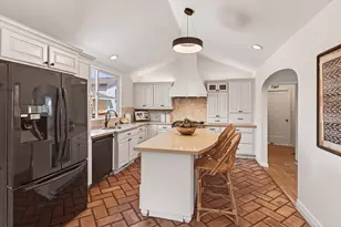 379 Alameda de las Pulgas, Redwood City, CA 94062 - Photo 16