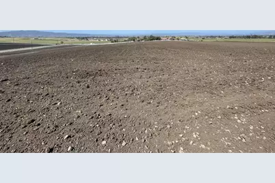 1810 Santa Ana Valley Rd, Hollister, CA 95023 - Photo 6