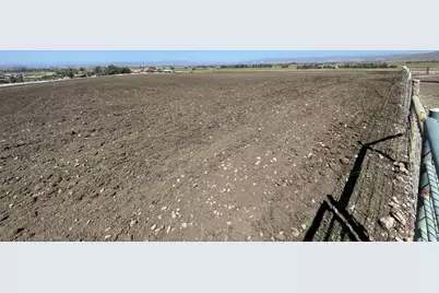 1810 Santa Ana Valley Rd, Hollister, CA 95023 - Photo 8