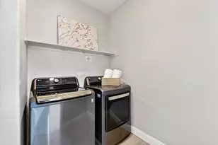 220 Waters Park Cir 304, San Mateo, CA 94403 - Photo 18