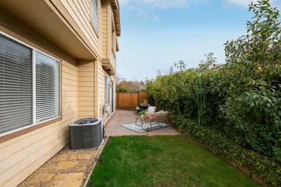 865 Windsor Hills Cir, San Jose, CA 95123 - Photo 24