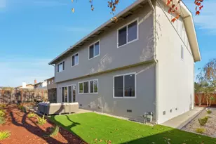 901 Swan St, Foster City, CA 94404 - Photo 52