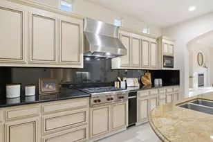 2631 Club Dr, Gilroy, CA 95020 - Photo 10