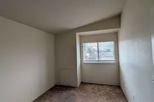 4900 Camino Royale Dr, Sacramento, CA 95823 - Photo 12