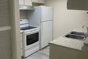 1645 Pyrenees Ave 63, Stockton, CA 95210 - Photo 8