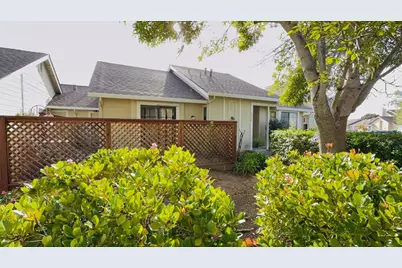 1026 Highlander Dr, Seaside, CA 93955 - Photo 2