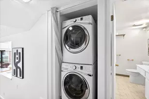 449 Costa Mesa Ter C, Sunnyvale, CA 94085 - Photo 18