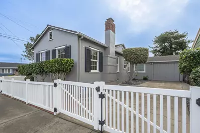 801 Laurel Ave, Pacific Grove, CA 93950 - Photo 2