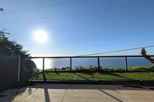 910 Skyline Dr, Daly City, CA 94015 - Photo 1