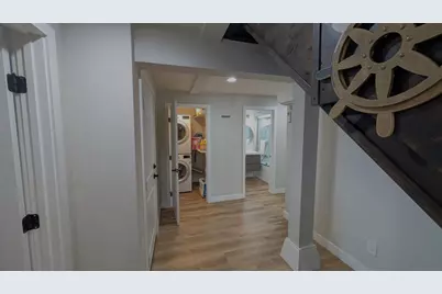 910 Skyline Dr, Daly City, CA 94015 - Photo 22