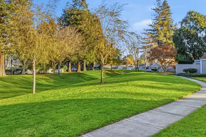 7435 Maywood Dr, Pleasanton, CA 94588 - Photo 30