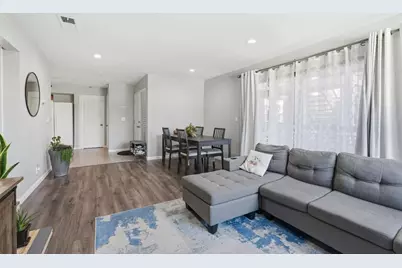 5547 Russo Dr, San Jose, CA 95118 - Photo 4