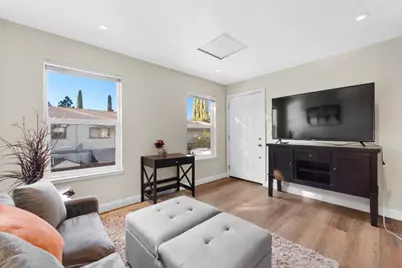 1131 Luchessi Dr, San Jose, CA 95118 - Photo 6