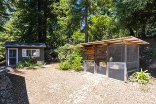 23695 Hutchinson Rd, Los Gatos, CA 95033 - Photo 40