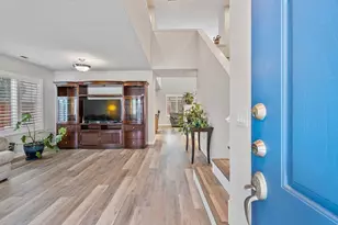 920 Talbot Dr, Hollister, CA 95023 - Photo 2