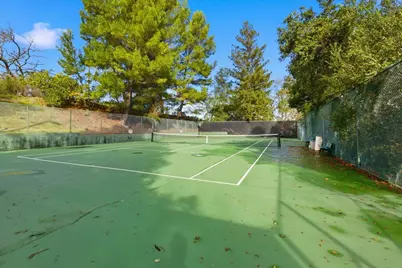 22851 Stonebridge St, Cupertino, CA 95014 - Photo 50