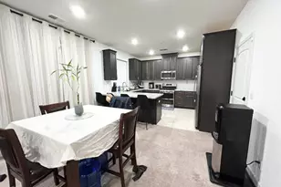 8830 Encore Wy, Elk Grove, CA 95757 - Photo 8