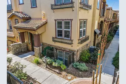 2186 Mendocino Ln, San Jose, CA 95124 - Photo 2