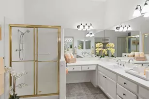 8682 French Oak Dr, San Jose, CA 95135 - Photo 14