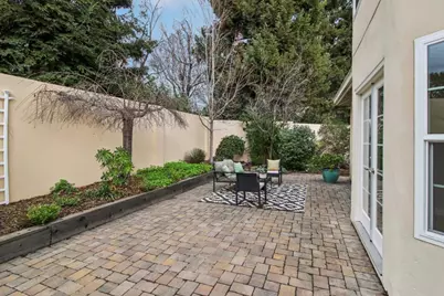 800 Rebecca Privada, Mountain View, CA 94040 - Photo 38