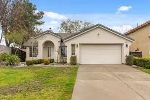 2251 Fairhaven Dr, Hollister, CA 95023 - Photo 2