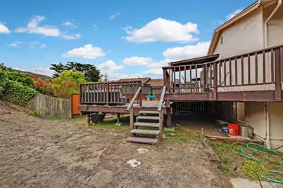 19 Elk Ct, Pacifica, CA 94044 - Photo 36