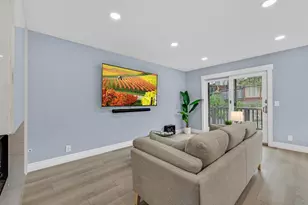 19 Elk Ct, Pacifica, CA 94044 - Photo 8