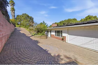 17 Los Encinos Dr, Del Rey Oaks, CA 93940 - Photo 4