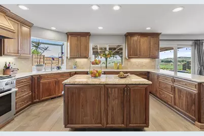 1431 Union Hts, Hollister, CA 95023 - Photo 18