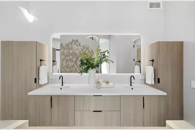 90 Crescent Dr, Palo Alto, CA 94301 - Photo 16