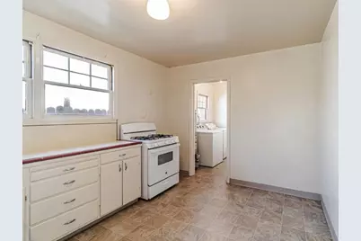 718 N 16th St, San Jose, CA 95112 - Photo 4