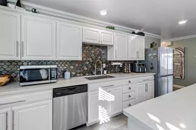 1667 Klamath Dr, Salinas, CA 93906 - Photo 14