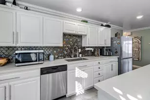 1667 Klamath Dr, Salinas, CA 93906 - Photo 14