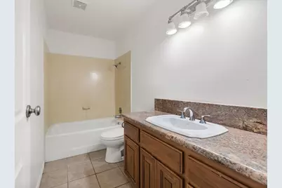 2820 Driftwood Dr, Madera, CA 93637 - Photo 16