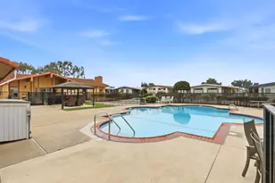 275 Burnett 36, Morgan Hill, CA 95037 - Photo 24