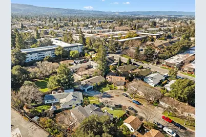 225 Lauella Ct, Mountain View, CA 94041 - Photo 38