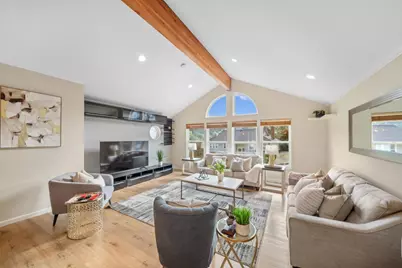 1050 Yosemite Dr, Pacifica, CA 94044 - Photo 1