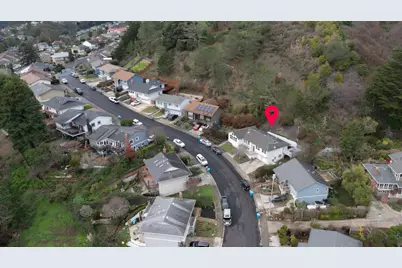 1050 Yosemite Dr, Pacifica, CA 94044 - Photo 54